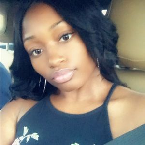 Meet your Posher, Sharnise